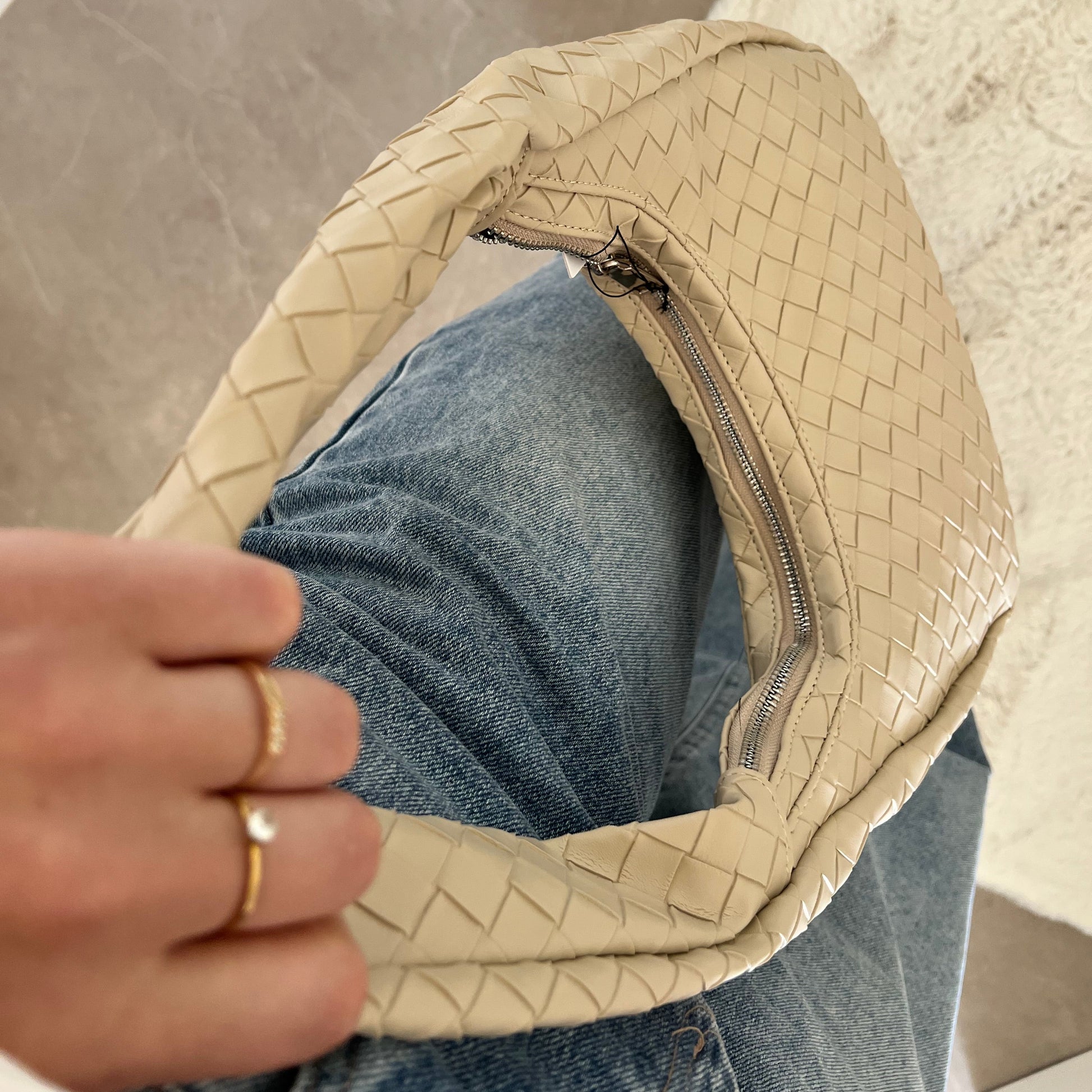 Bag Line